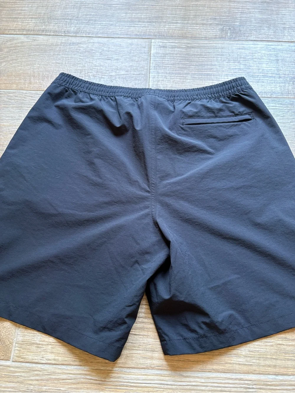 GAP lightweight black